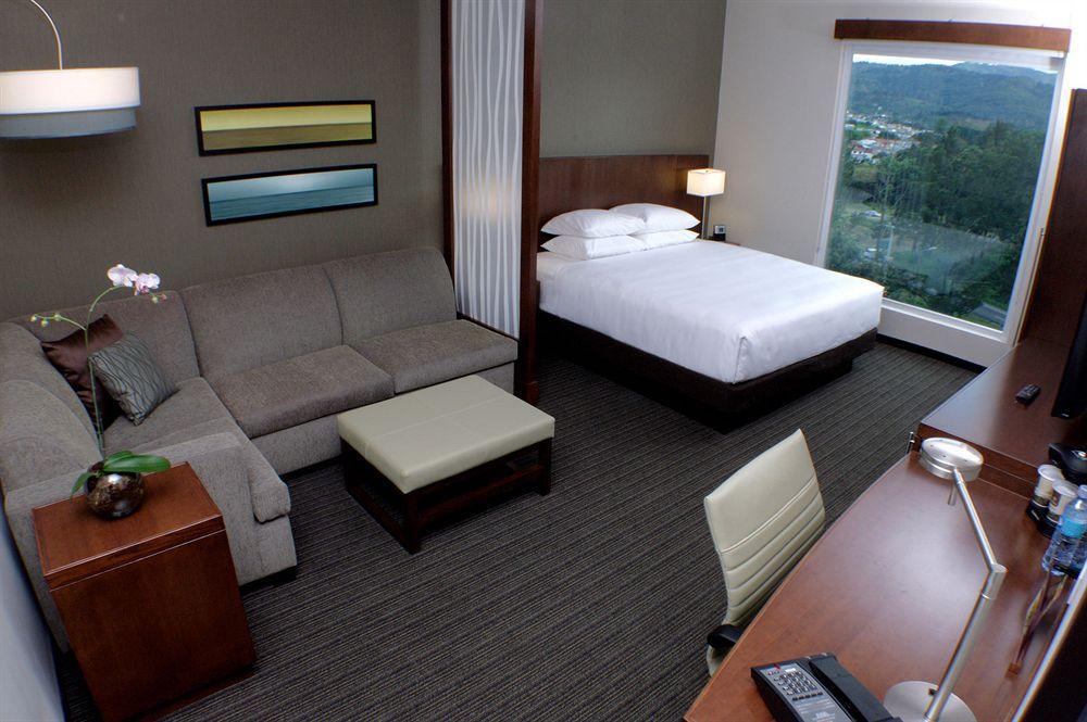 Hyatt Place San Jose Pinares Curridabat Exterior photo