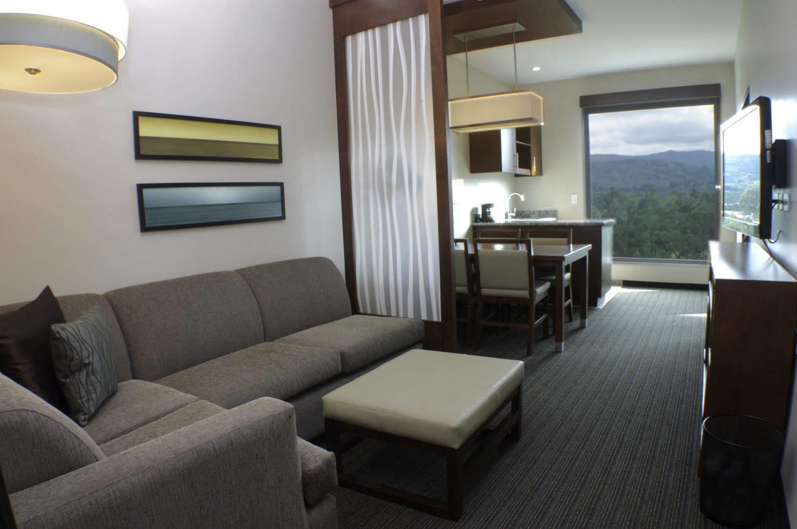 Hyatt Place San Jose Pinares Curridabat Exterior photo